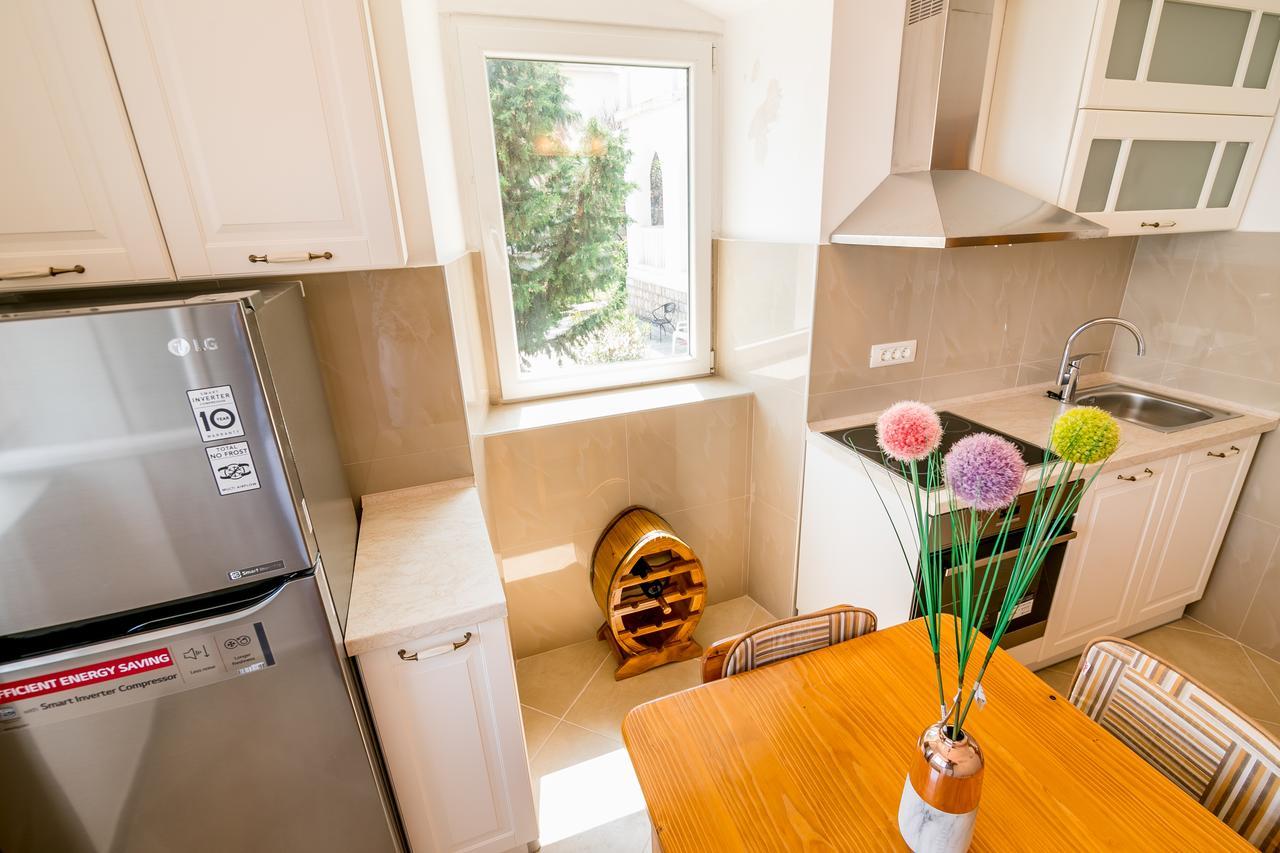 Apartments Villa Jovanka แฮร์เซ็ก-โนวี ภายนอก รูปภาพ